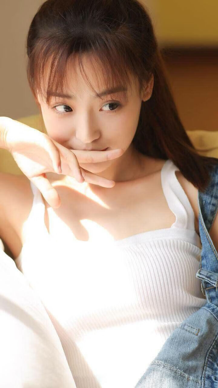 爱游戏体育官方网站-美国传统马术赛事“Mustang Challenge”在拉斯维加斯成功举办，吸引众多观众参与。